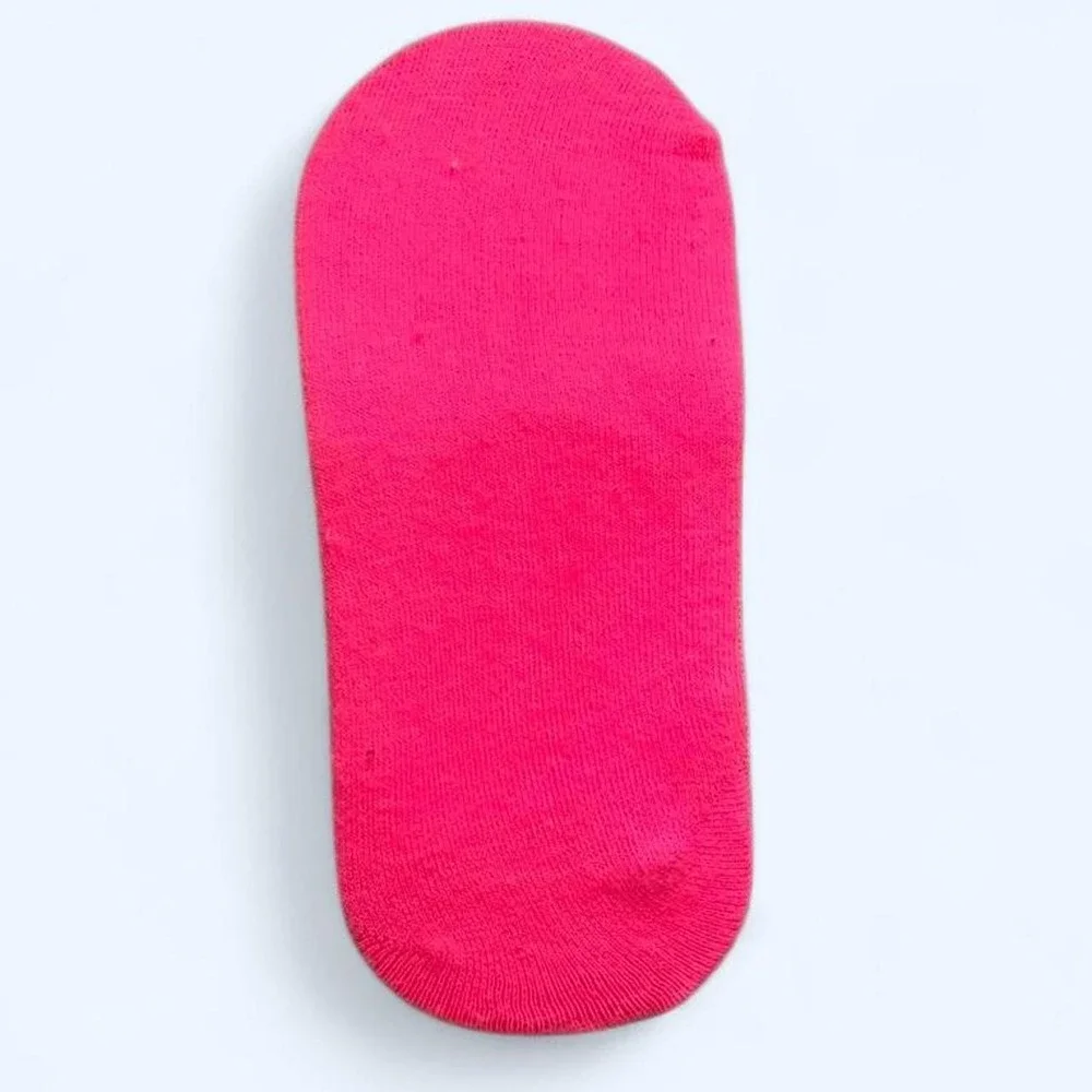 Pink neon ankle socks
